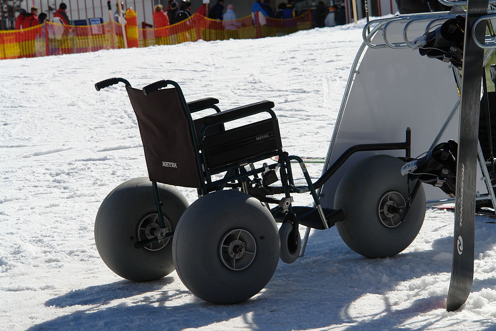 Snow_wheelchair